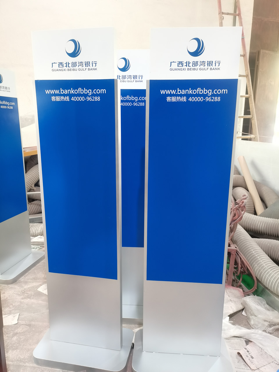 專業(yè)做標識標牌的廠家——【巨匠標識，標識制作廠家】